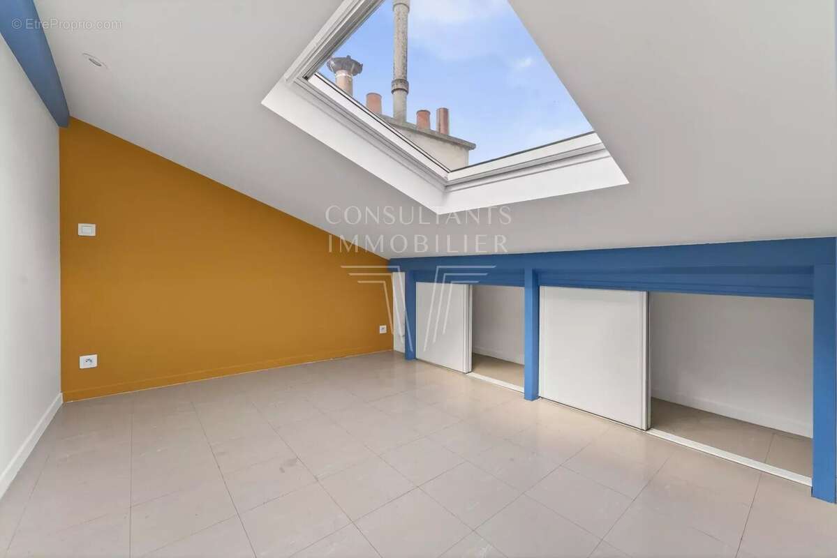 Appartement à LEVALLOIS-PERRET