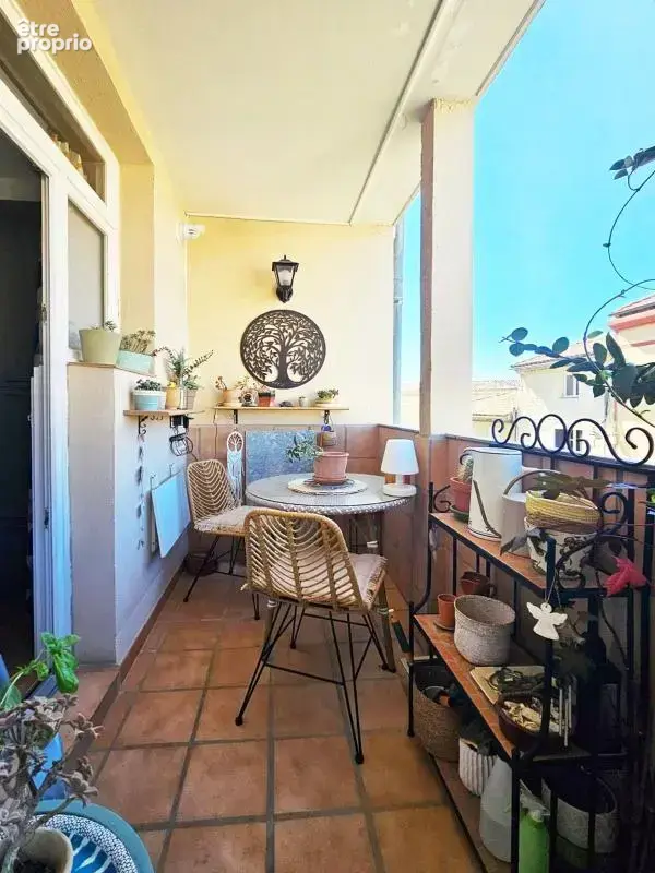 À Vendre à Uzès- Appartement T4 70m2 avec stationnement - photo 9
