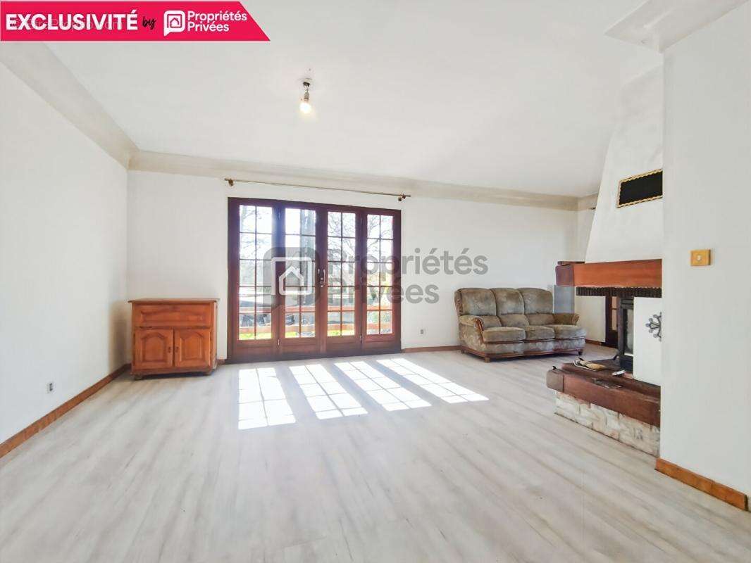 Maison à PINS-JUSTARET