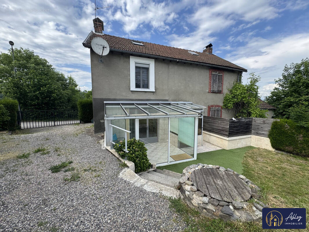 Maison à vendre 3 pièces YDES - Maison à YDES