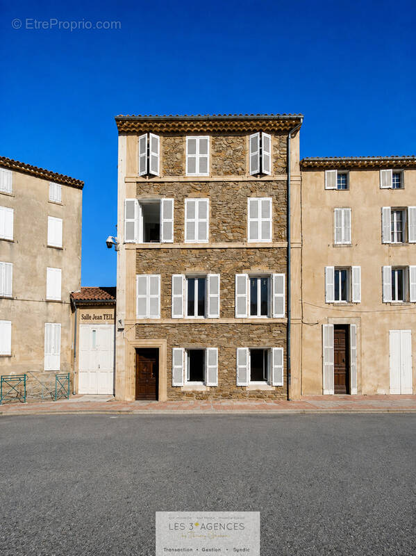 Appartement à LA GARDE-FREINET
