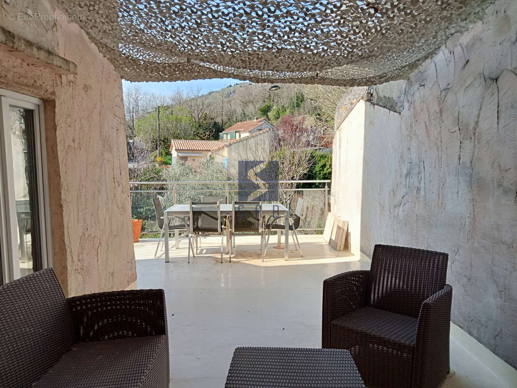 Maison à LA VOULTE-SUR-RHONE