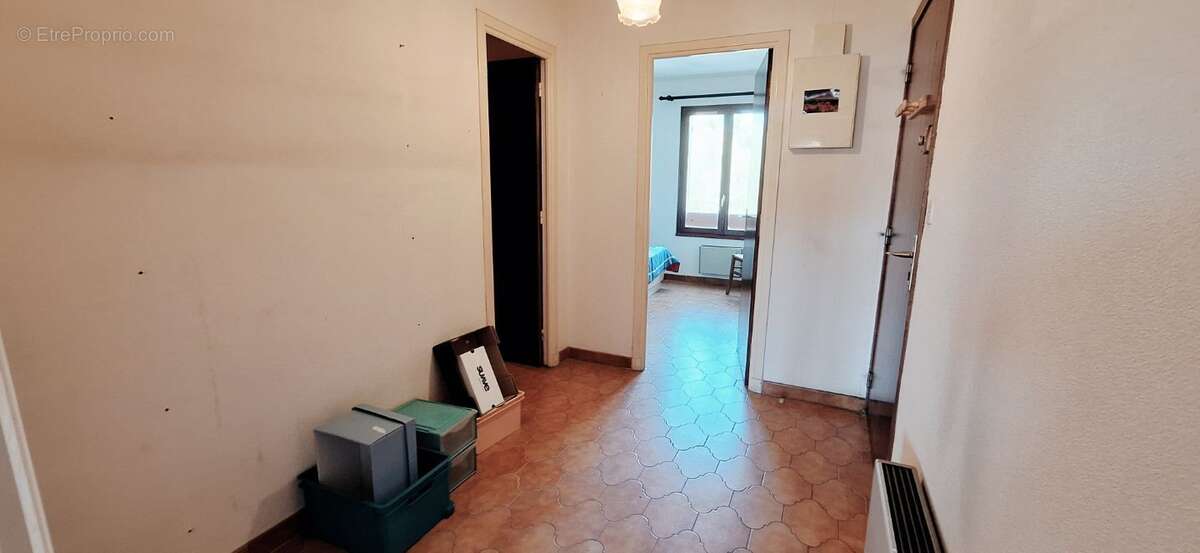 Appartement à SAINT-CYR-SUR-MER