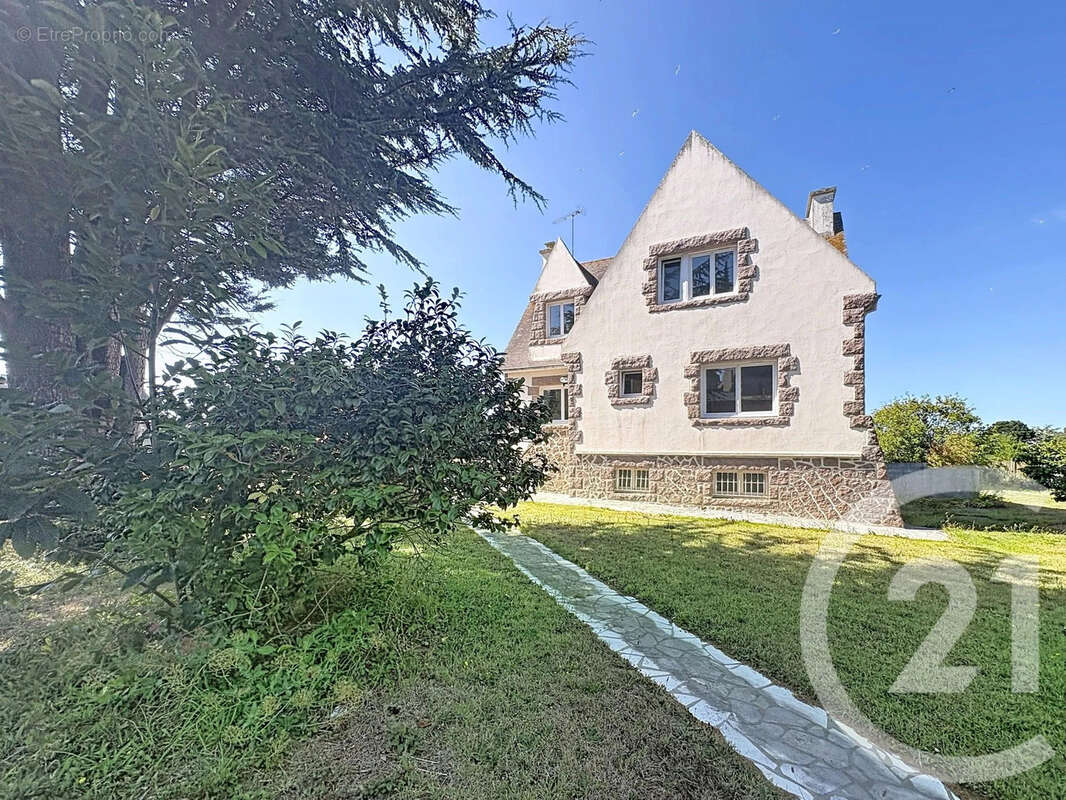 Maison 150 m² à Trelevern  - photo 15