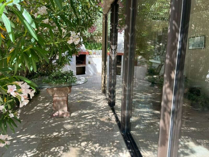 Maison à BAGNOLS-SUR-CEZE