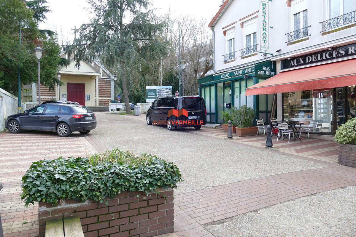 Terrain à RUEIL-MALMAISON