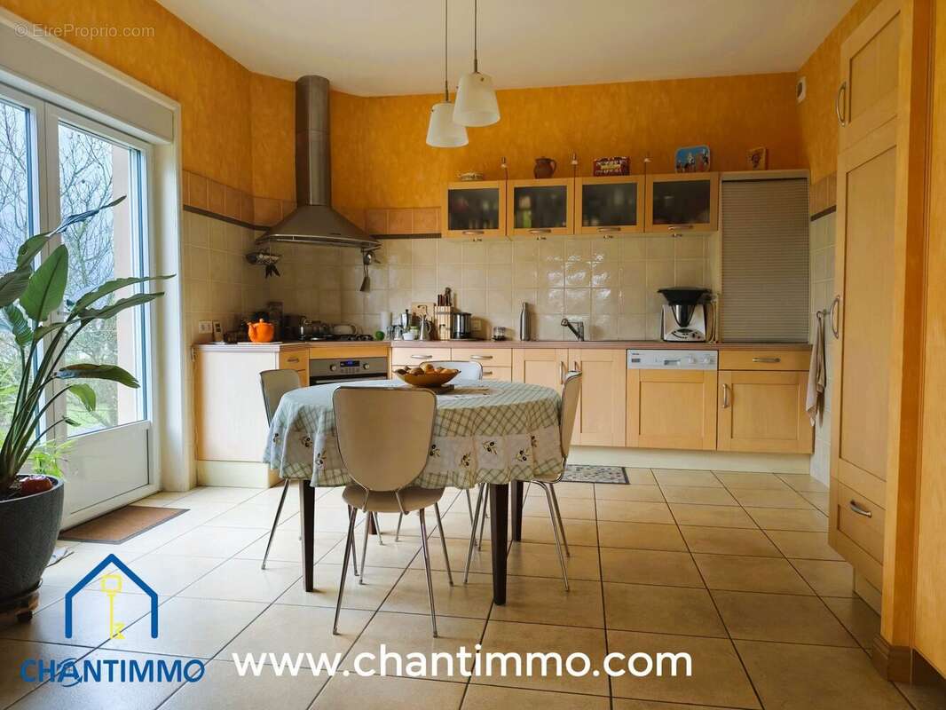 Maison à LA CHATAIGNERAIE