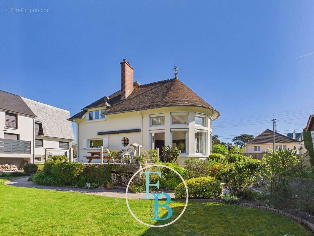 Maison à MERVILLE-FRANCEVILLE-PLAGE