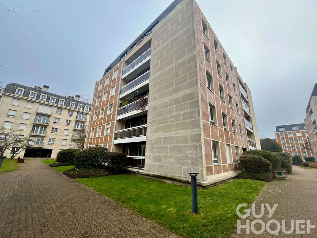 Appartement à VERSAILLES