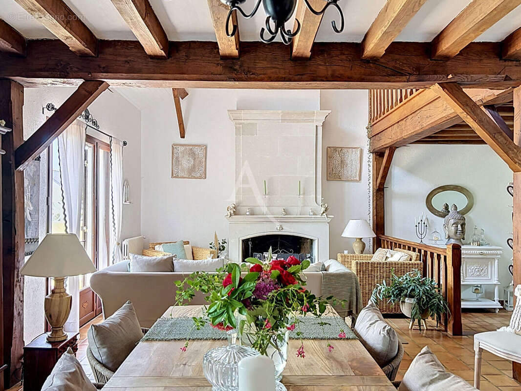 Maison à BRIOLLAY