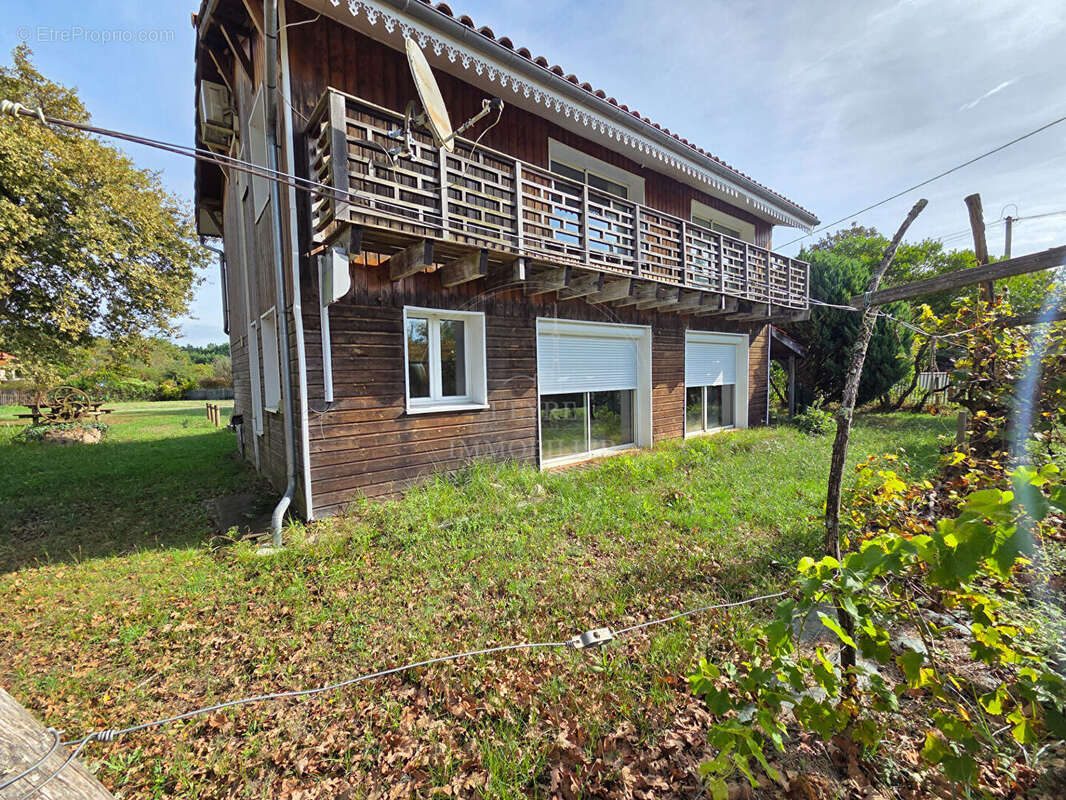 Maison à MIOS