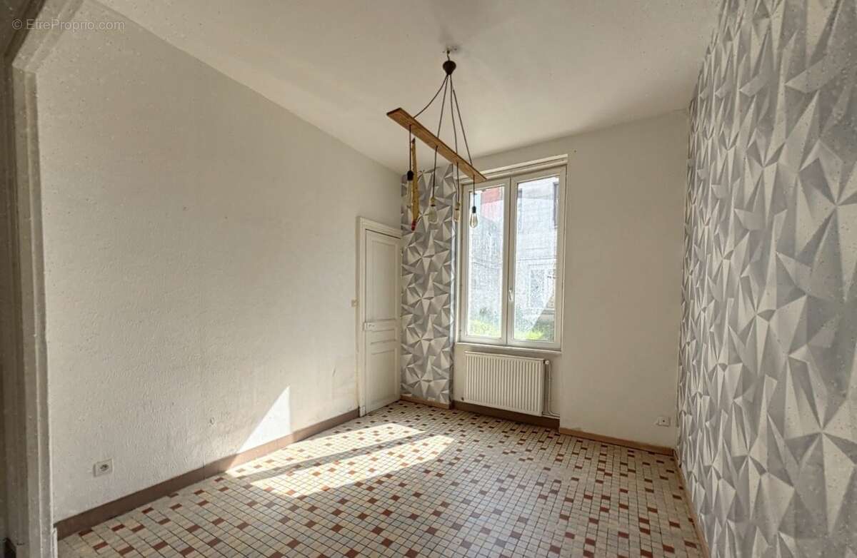 Maison à LE CATEAU-CAMBRESIS
