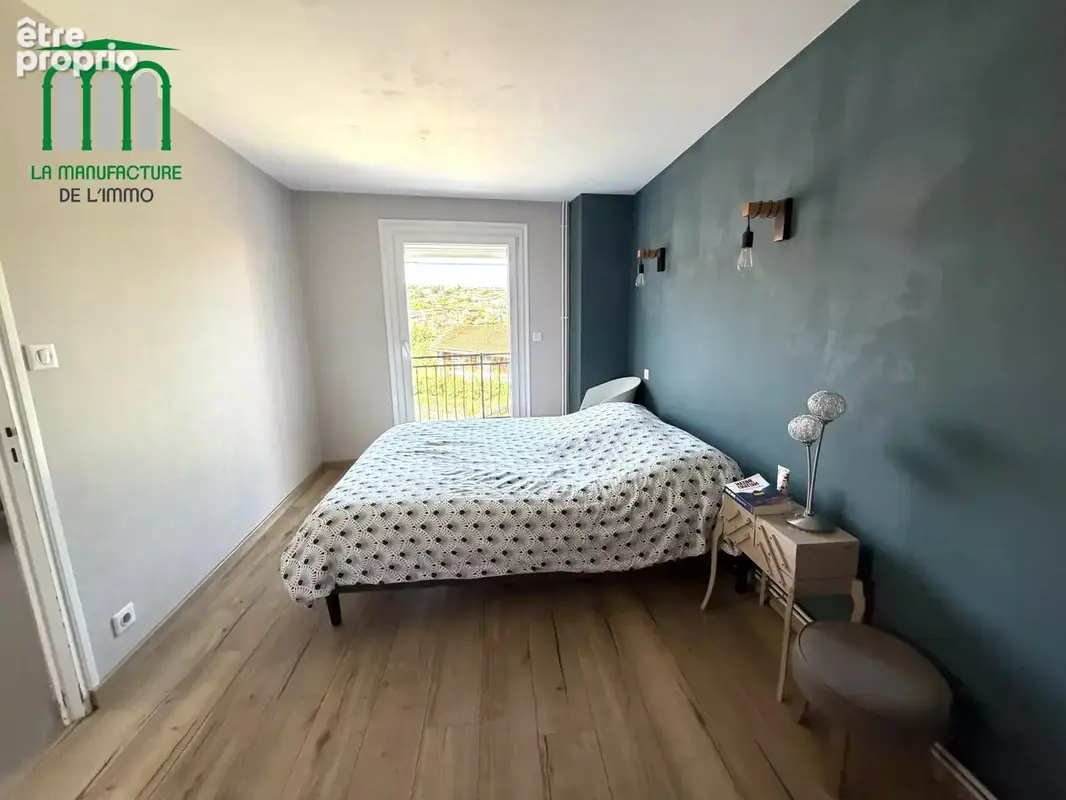 Maison de ville de 82 m² avec terrasse et jardin de 126 m² / le chambon-feugerolles-secteur Gaffard. - photo 9