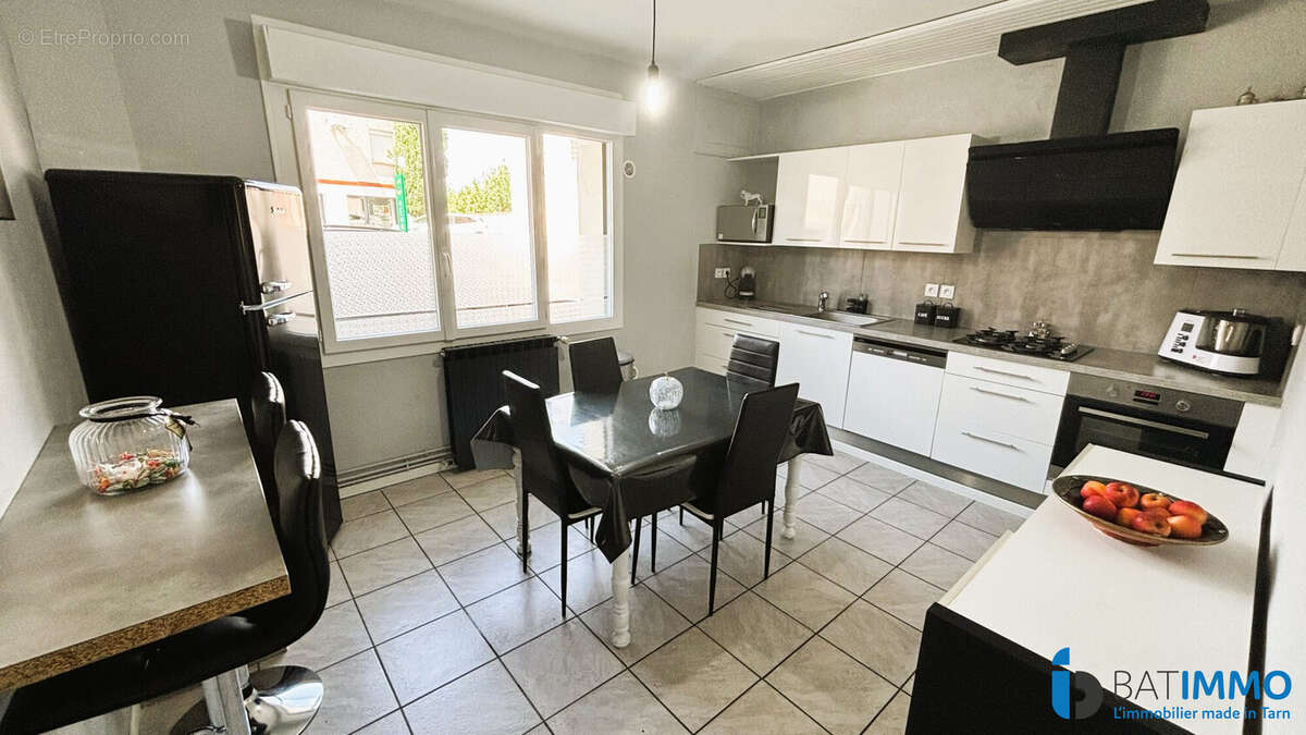 Maison à SAINT-JUERY