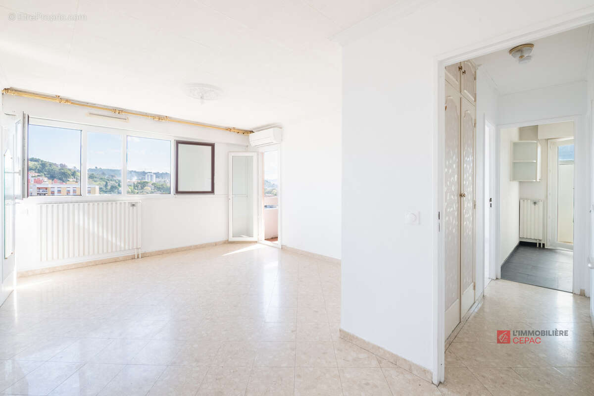 Appartement à MARSEILLE-11E
