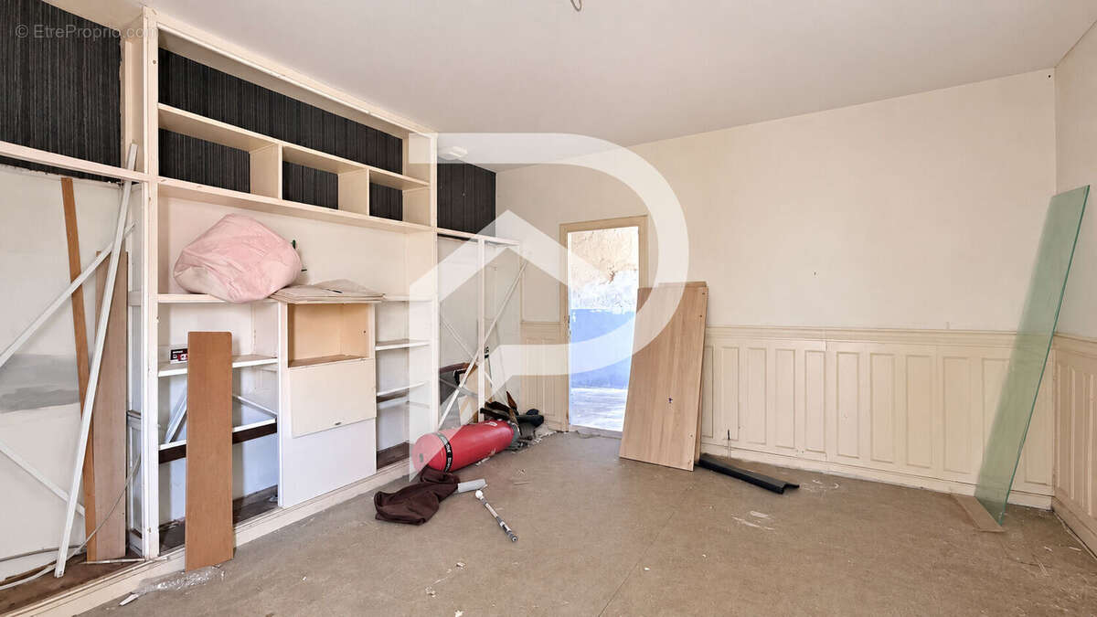 Immeuble Mazamet 15 pièces 371,5 m² - photo 10