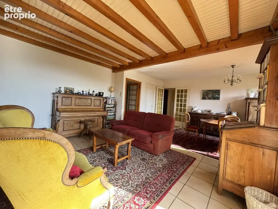 Maison 105 m² à L'etrat  - photo 8