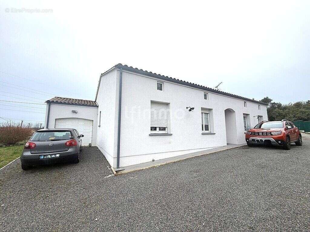 Maison à LEOGNAN