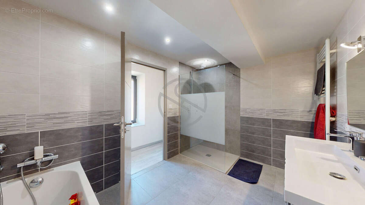 Maison à MARCILLOLES