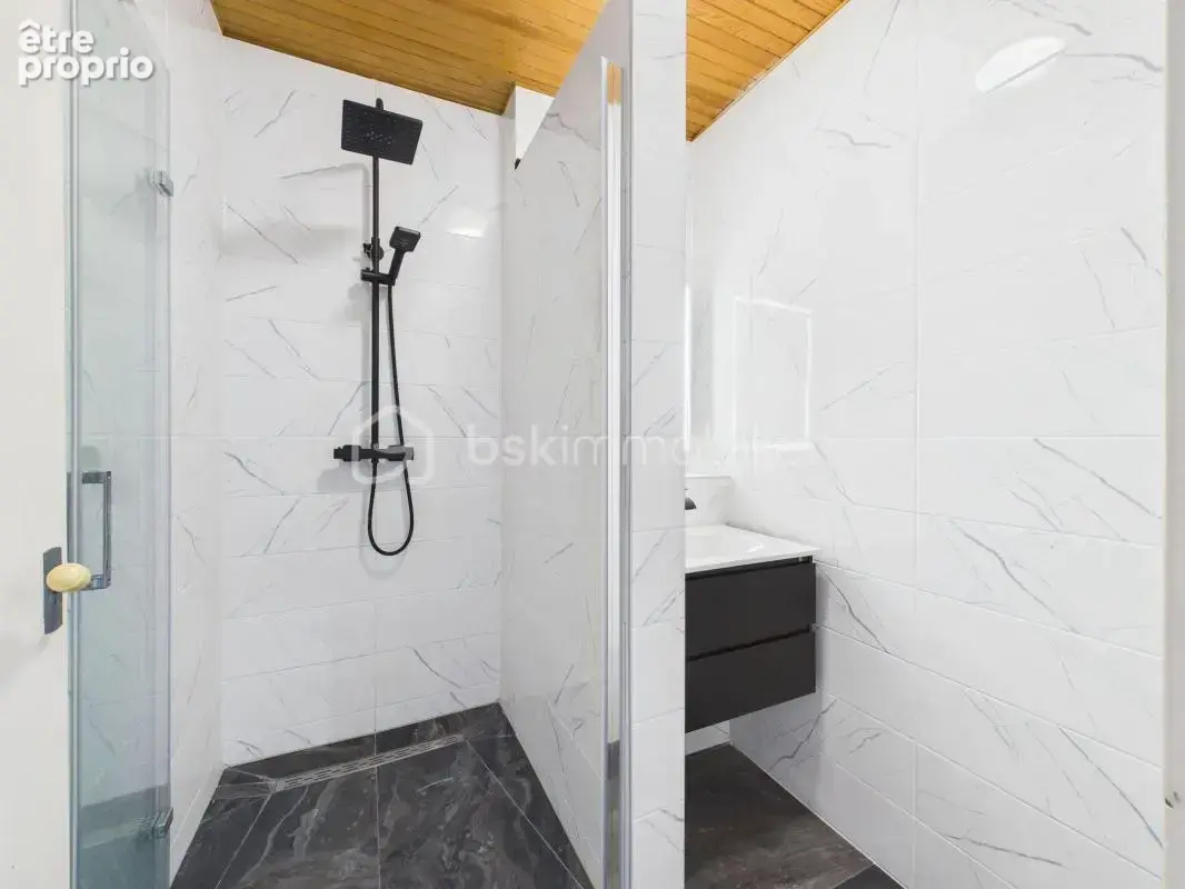 Duplex lumineux et confortable avec garage et caves - photo 4