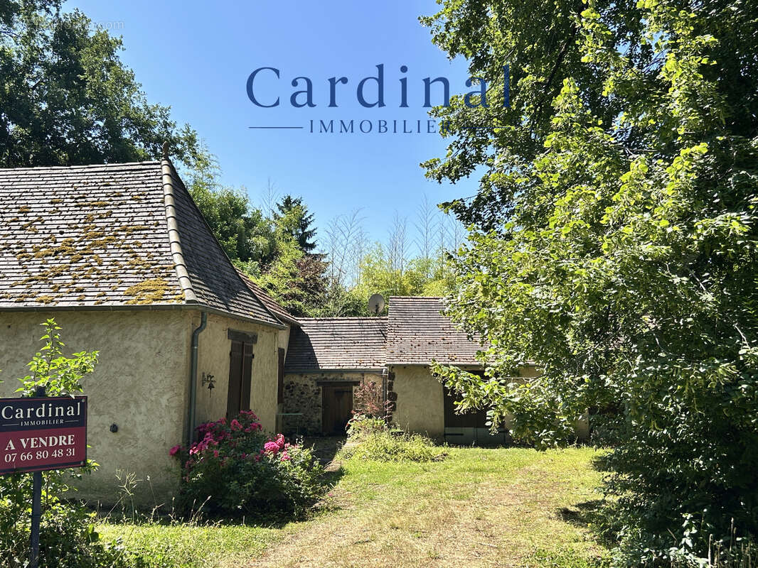 Maison à ROUFFIGNAC-SAINT-CERNIN-DE-REILHAC