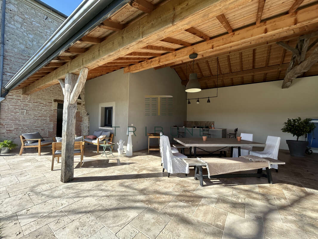 Maison à CAUDECOSTE