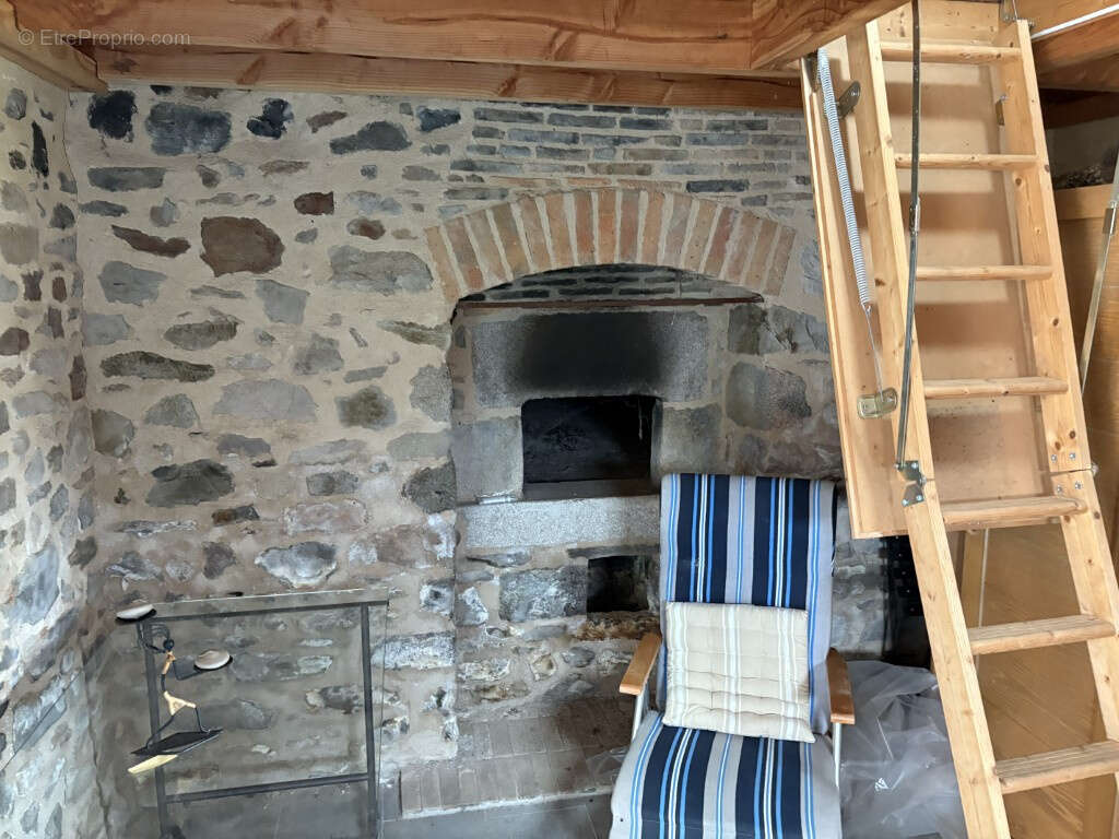 Maison à LA PORCHERIE