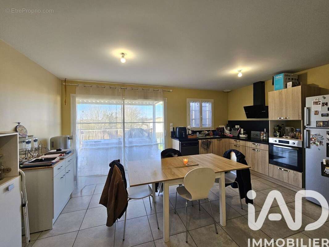 Photo 4 - Maison à CHAMPNIERS