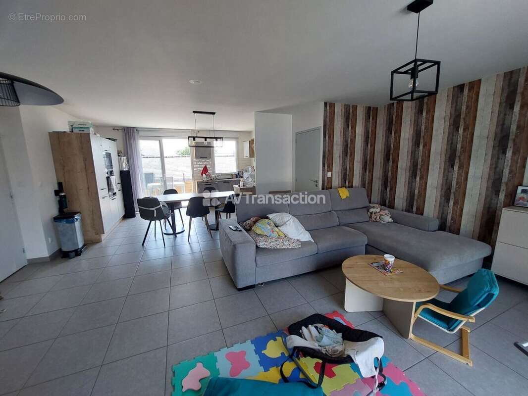 Maison 106 m² à Bonchamp-Les-Laval  - photo 4