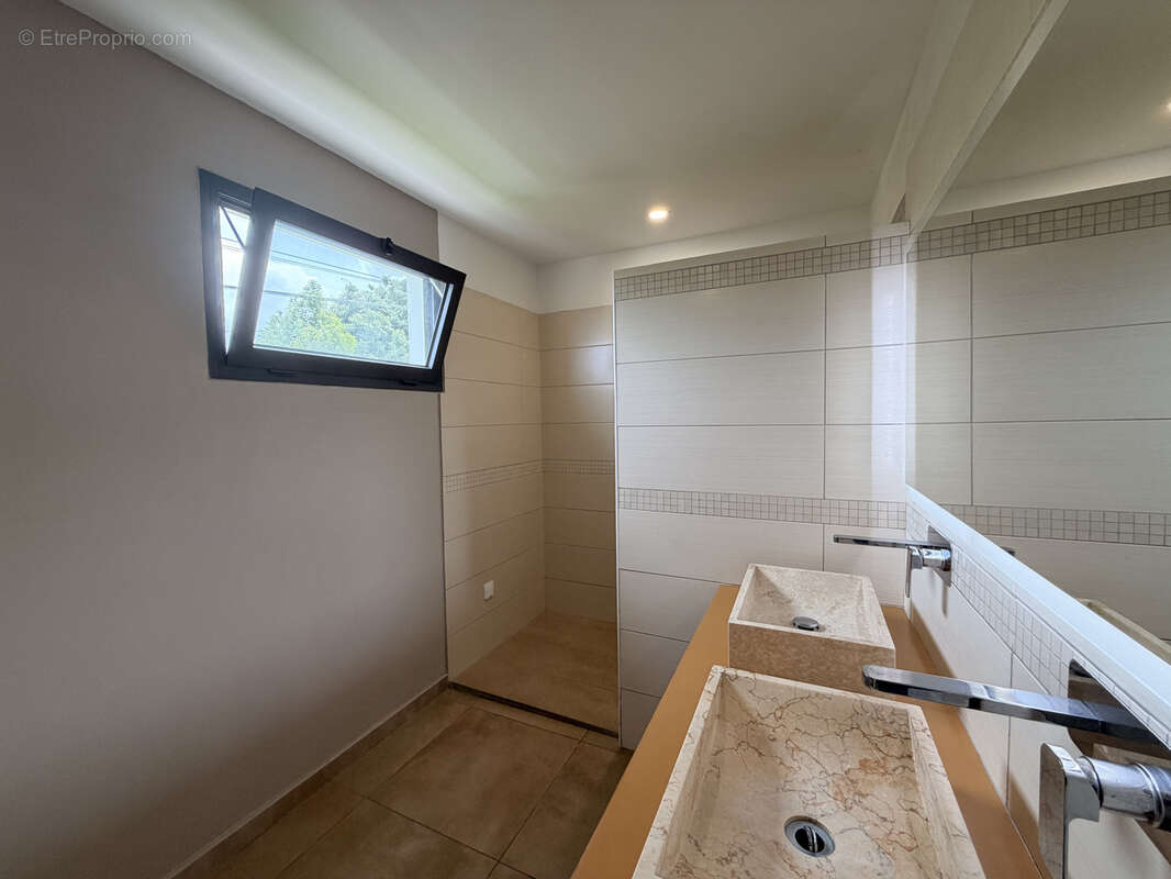 Maison à LE TAMPON