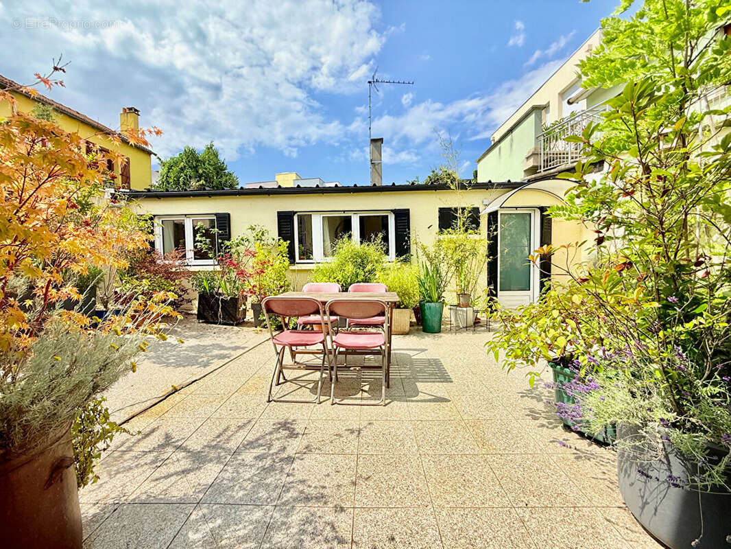 Maison à IVRY-SUR-SEINE