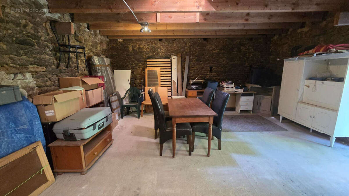 20 min au Sud de Guingamp Maison sur environ 5000m² de terrain avec hangar - photo 3