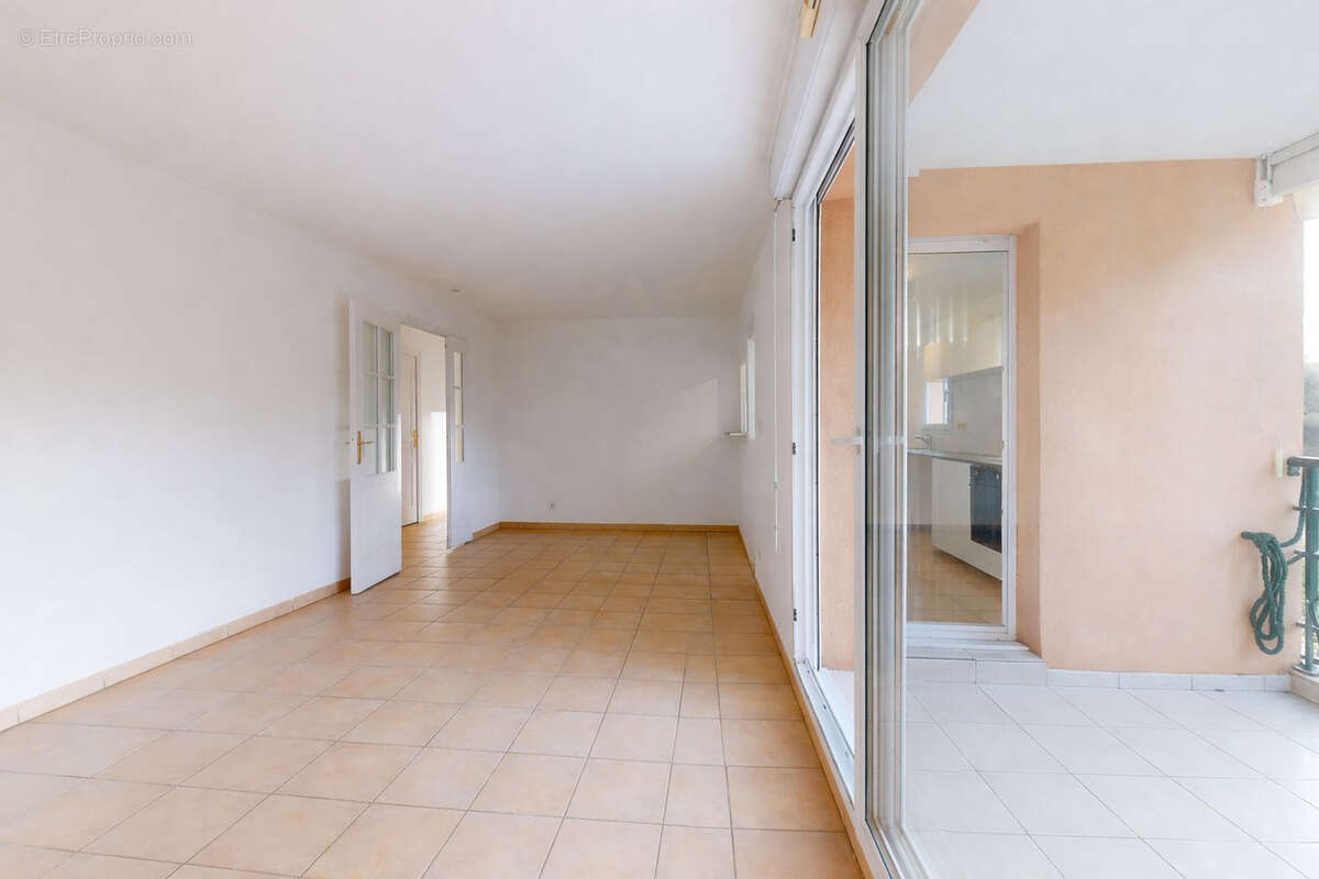 Appartement à FREJUS