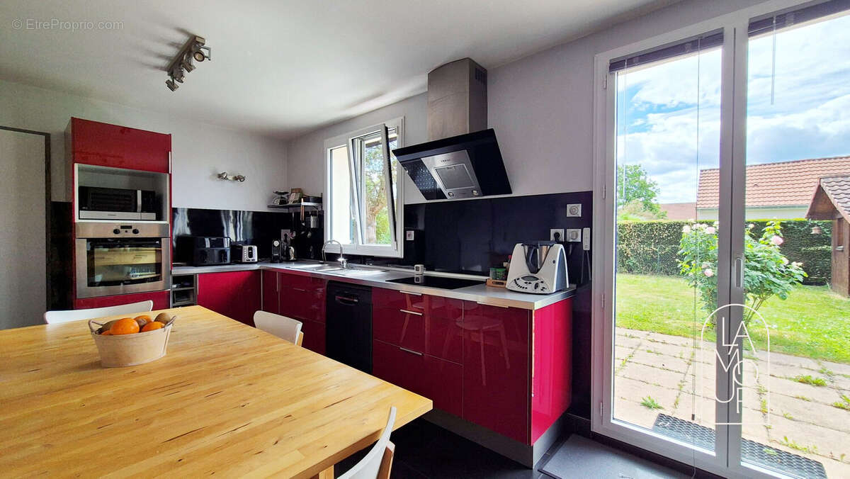 Maison 171 m² à Couternon  - photo 8