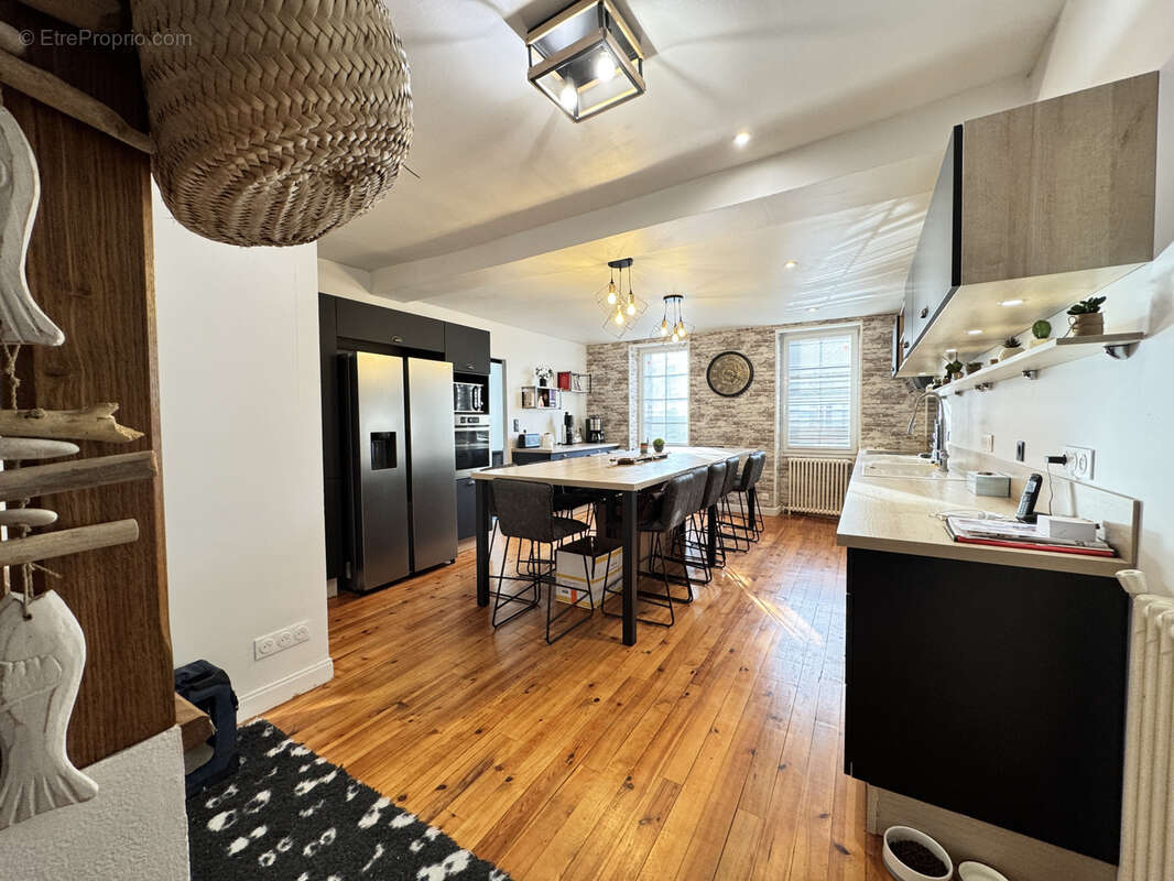 Maison à BARBEZIEUX-SAINT-HILAIRE