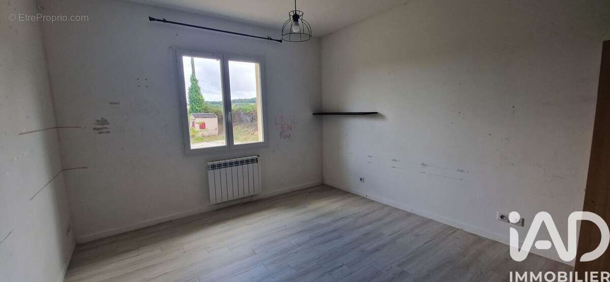 Photo 6 - Maison à NEUVIC