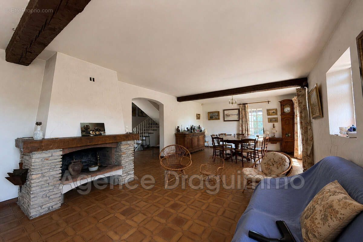 Maison à DRAGUIGNAN