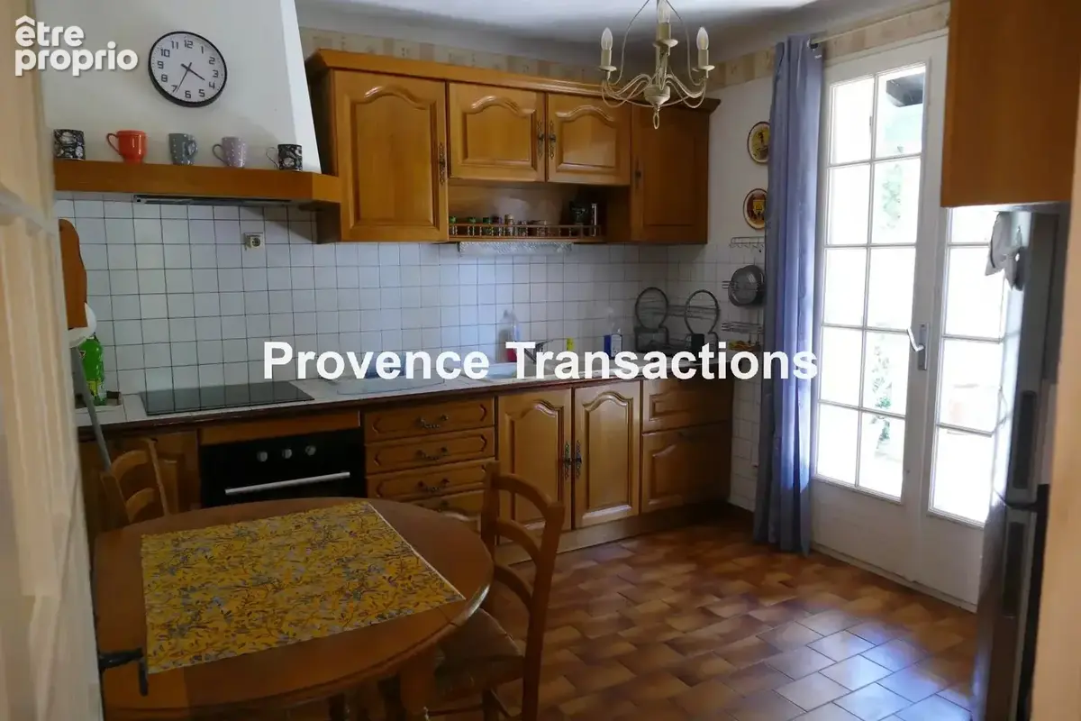 Pain-pied de 100m² avec garage sur 580m² de terrain - photo 8