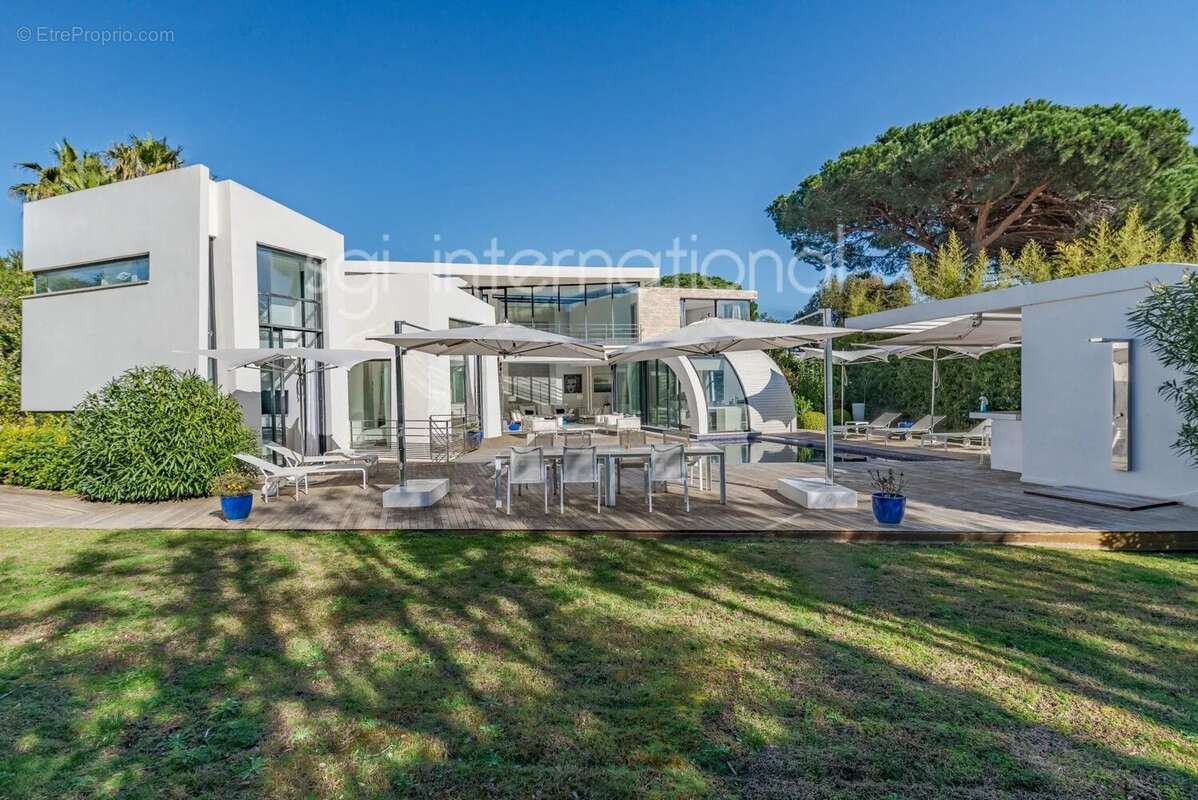 Maison à RAMATUELLE