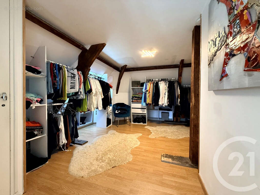 Maison 164 m² à Saint-Quentin  - photo 21