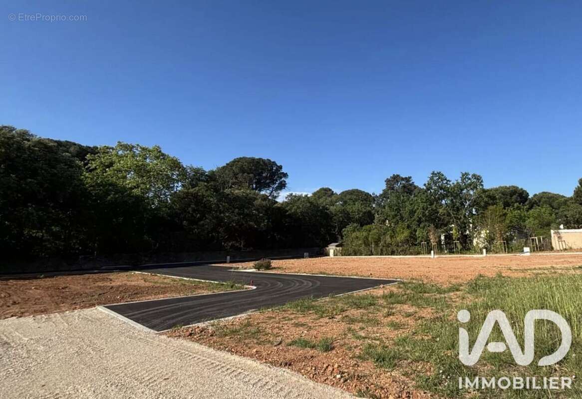Terrain 150 m² à Lunel-Viel  - photo 2