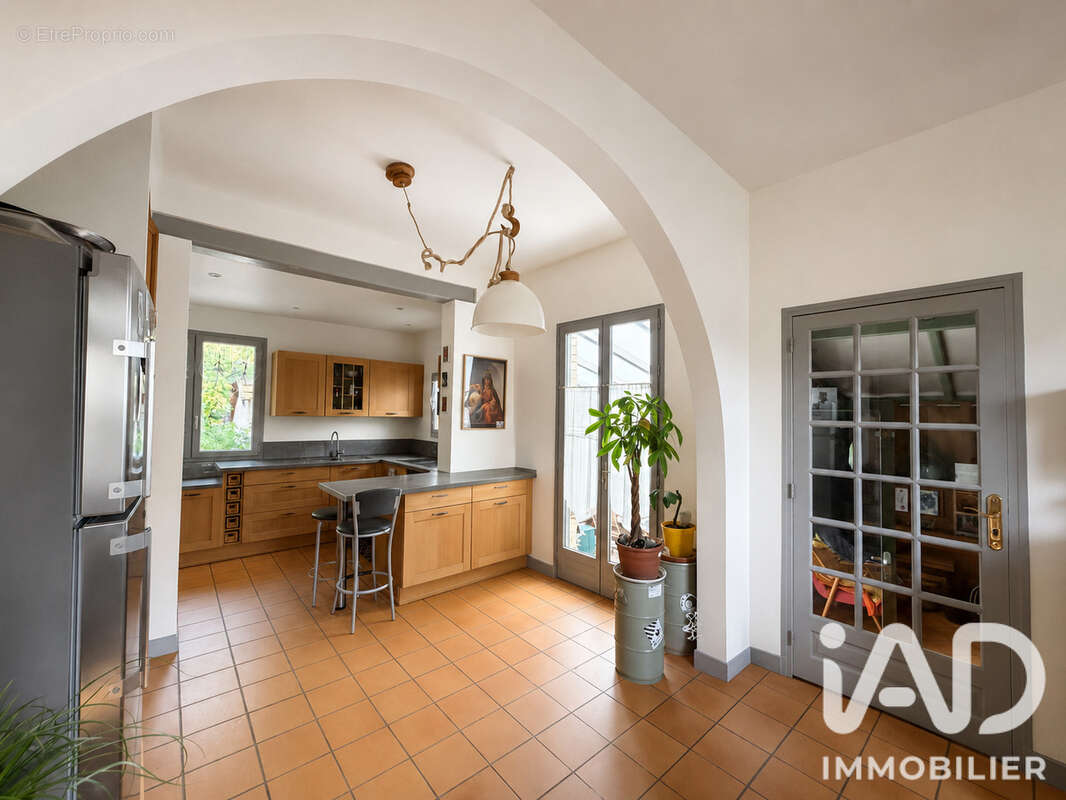 Maison 128 m² à Montigny-Les-Cormeilles  - photo 4