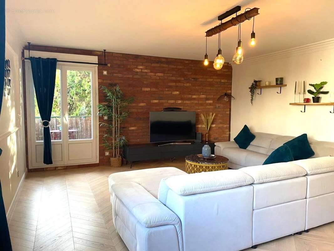 Appartement à VITRY-SUR-SEINE