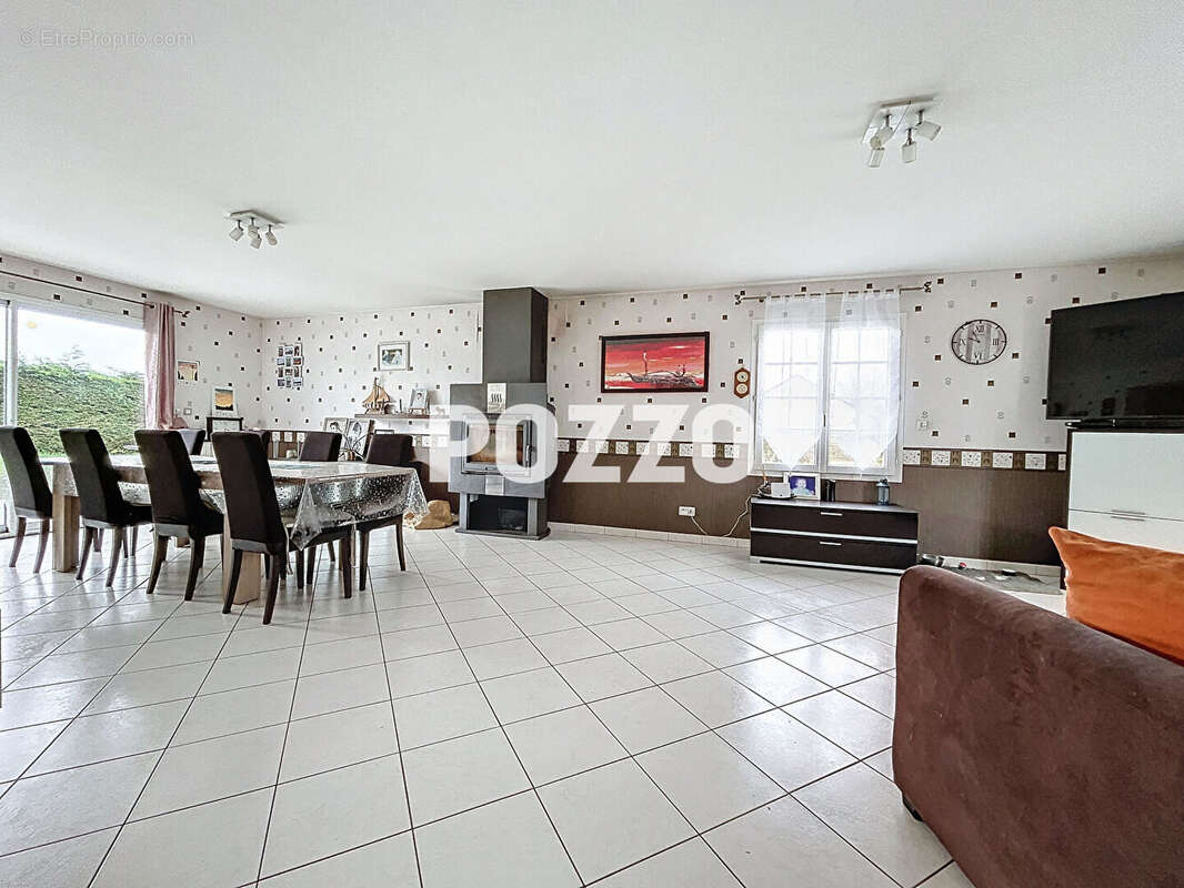 Maison à FIERVILLE-LES-MINES