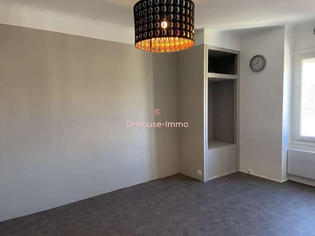Appartement 198 m² à Bagnols-Sur-Ceze  - photo 35