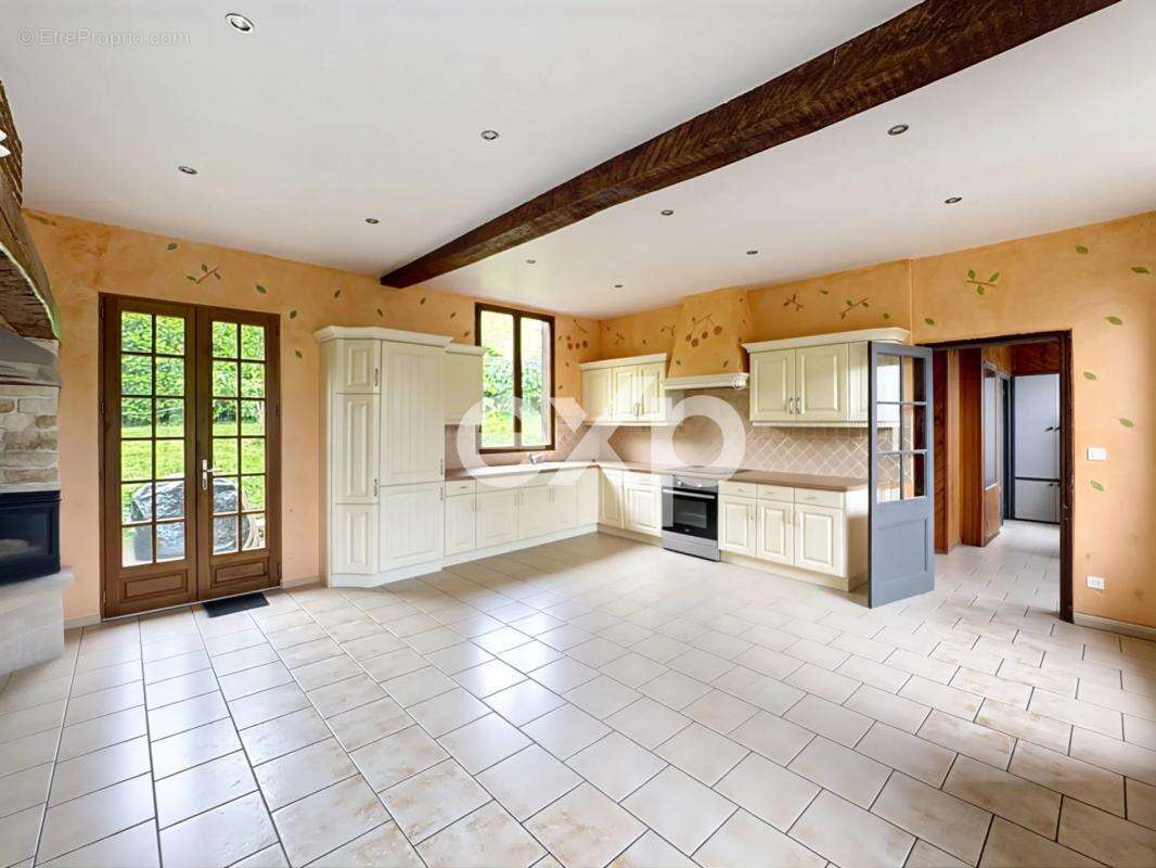 Maison à GRANDVILLIERS