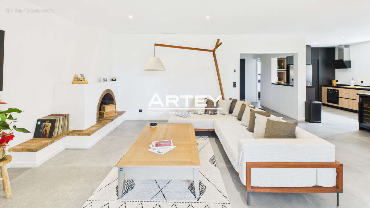 Maison à HYERES