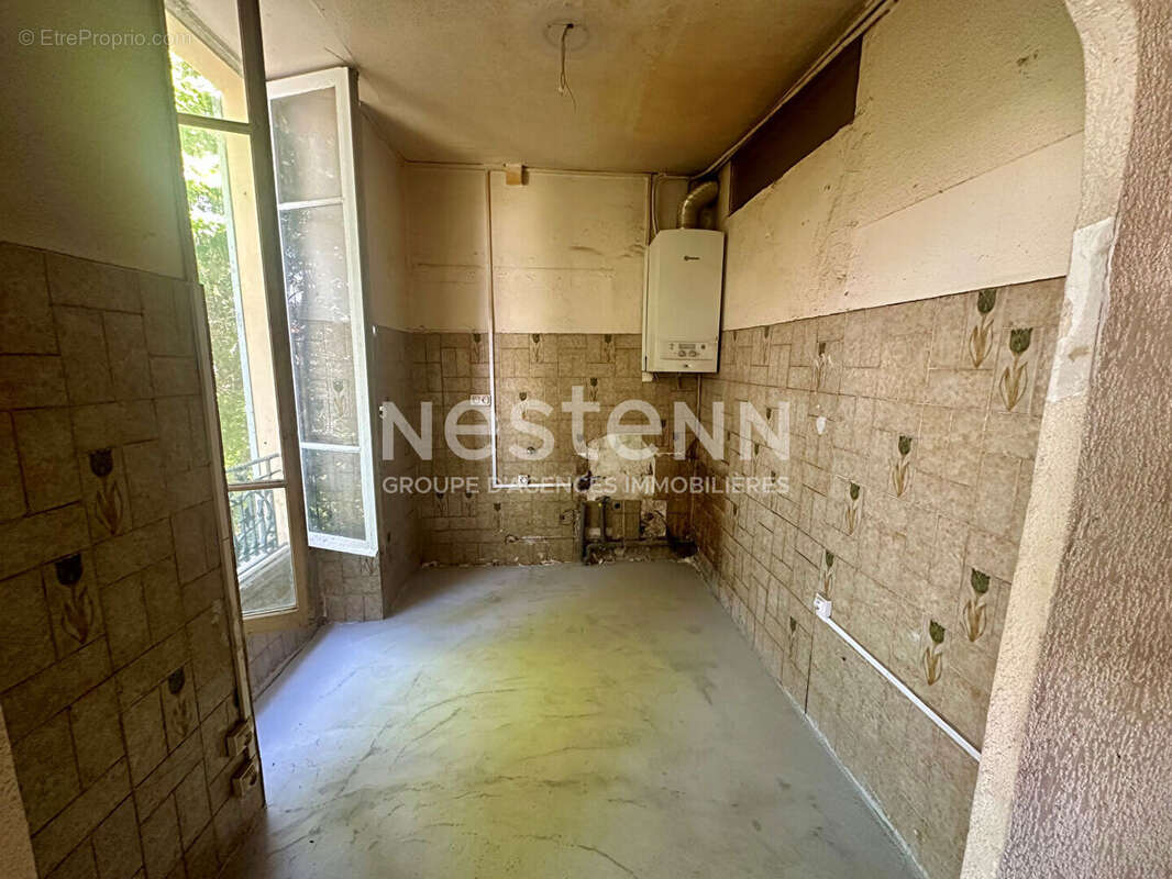 Appartement Nice 2 pièce(s) 40 m2 à rénover au couer du quartier de Riquier - photo 3