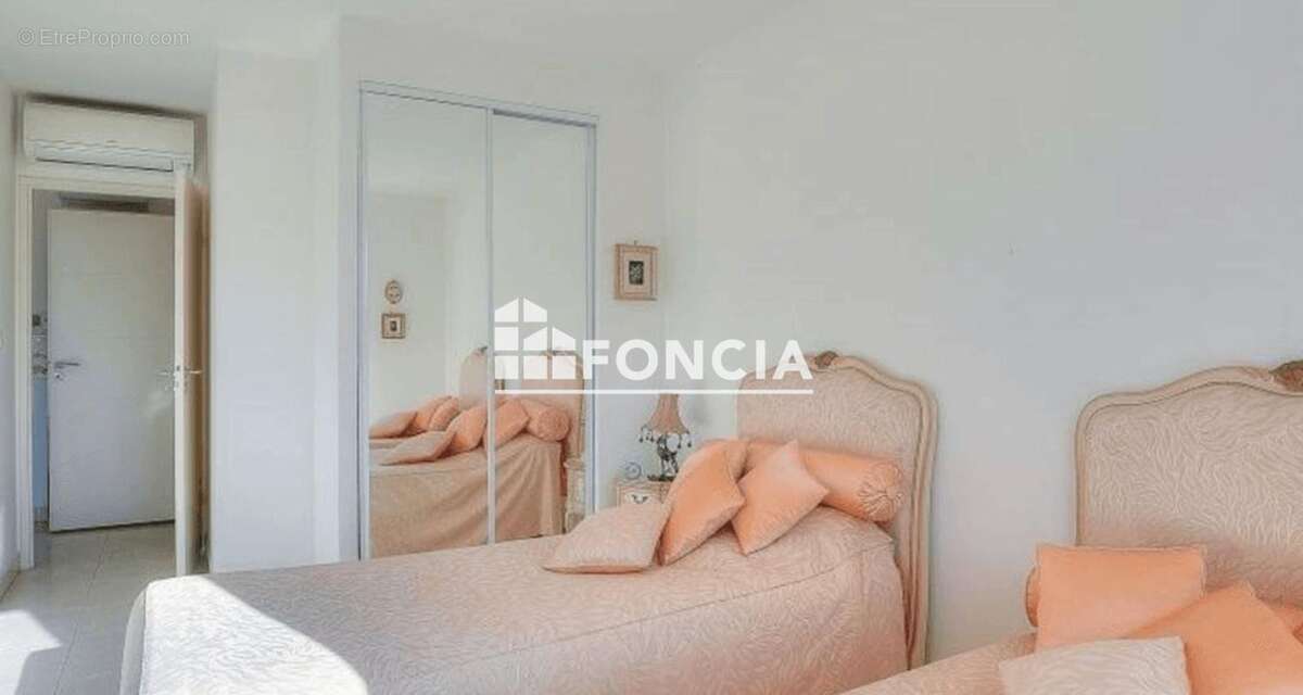 Appartement à LE CANNET