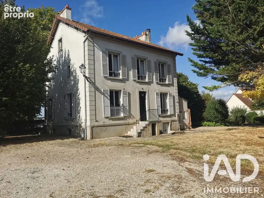 Photo 1 - Maison à BRIE-COMTE-ROBERT